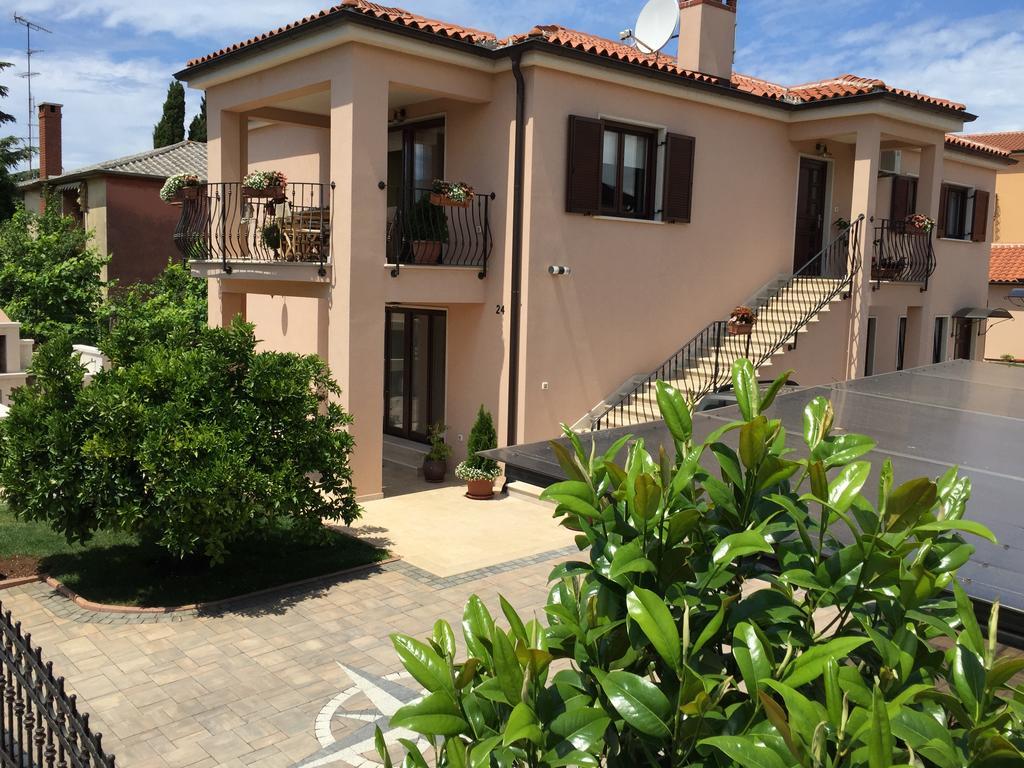 Apartment Villa Baric 4412 Ровин Екстериор снимка