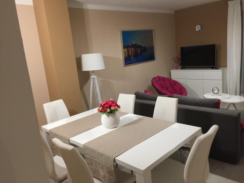 Apartment Villa Baric 4412 Ровин Екстериор снимка