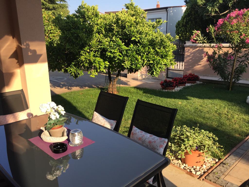 Apartment Villa Baric 4412 Ровин Екстериор снимка