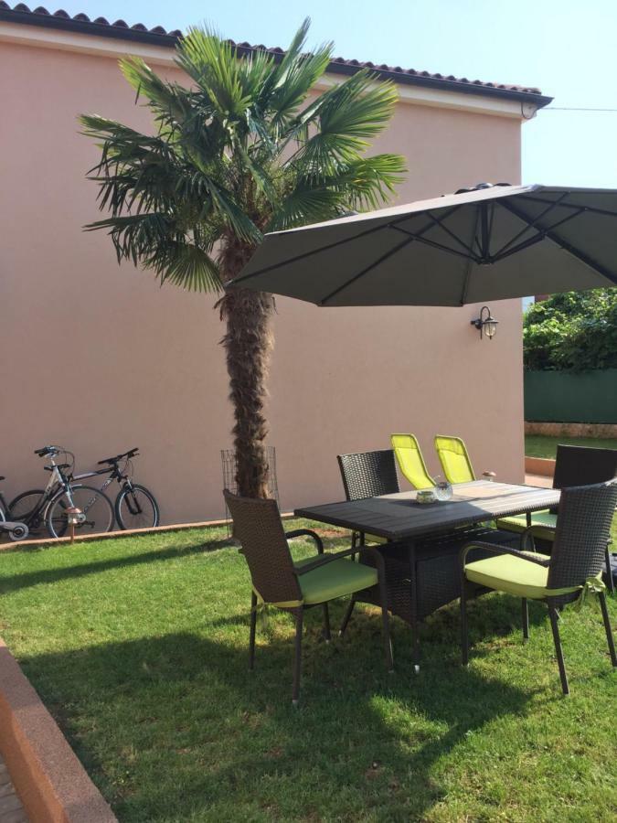 Apartment Villa Baric 4412 Ровин Екстериор снимка